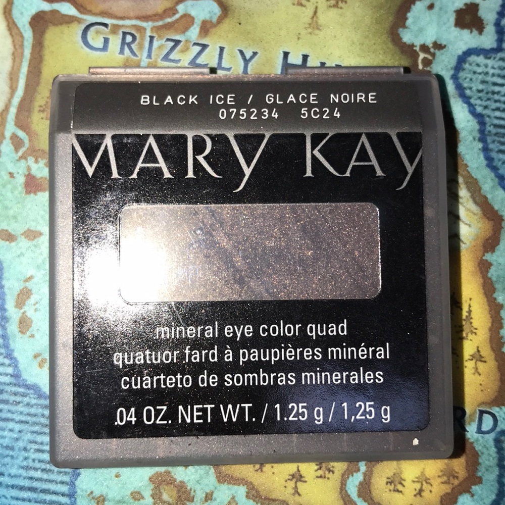 Damaged Mary Kay Black ice mineral eye quad 🔥